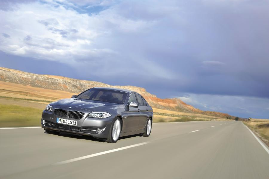 BMW 5-Series 2010 года  (фото 106 из 117)